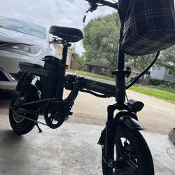 E Bike Adult  25MPH up to 30miles/ charged