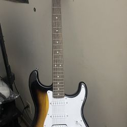  Squier Stratocaster Bullet Strat HSS HT Guitar Brown Sunburst With Amplifier 
