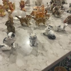 Vintage Animal and cat figurines 