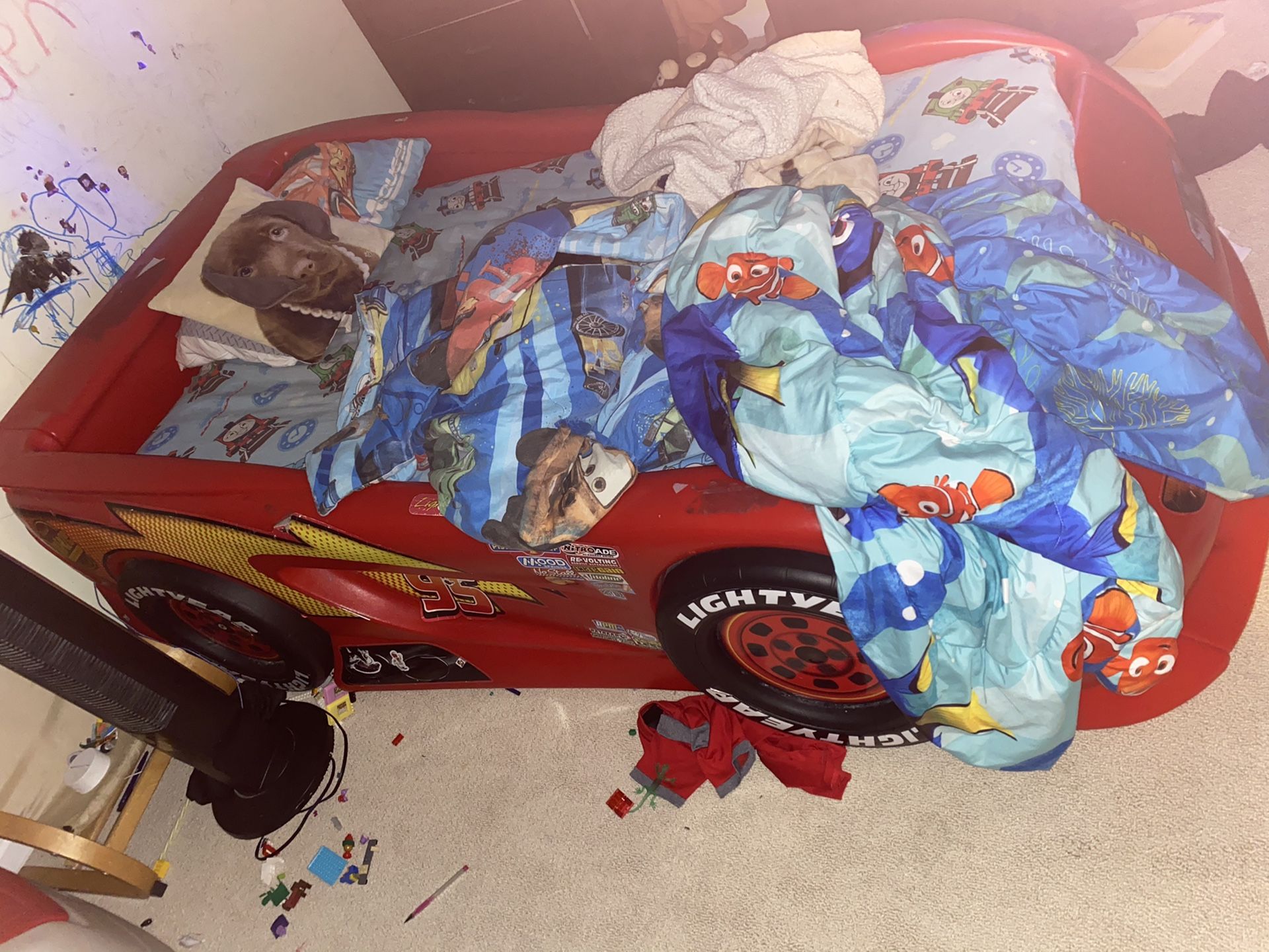Lightning McQueen Race Car Bed