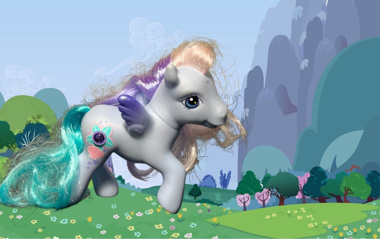 Hasbro 2006 My Little Pony G3 Aurora Mist Pegasus Jewel Pony, 4”