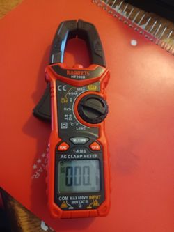 Digital Clamp Meter