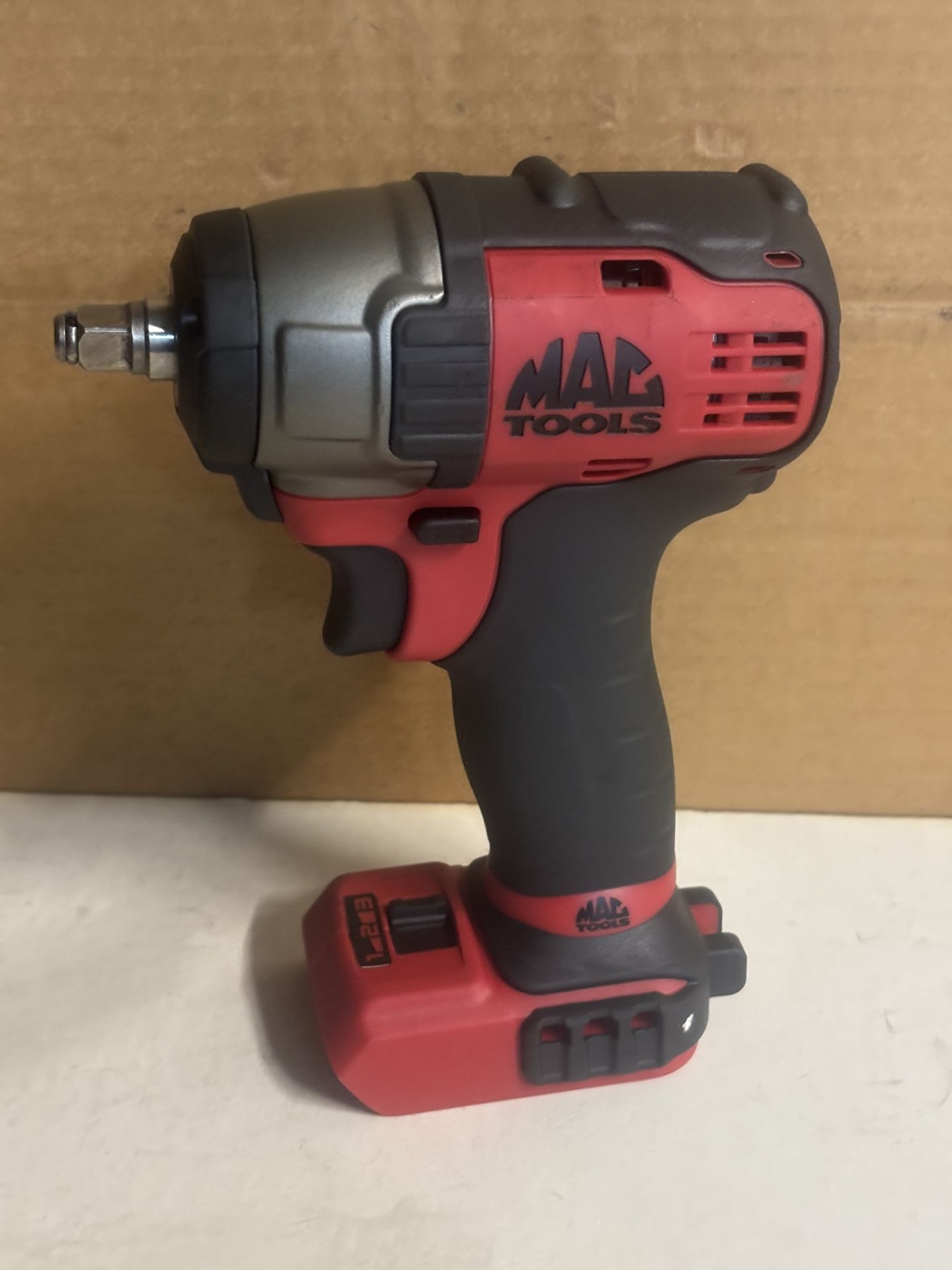 Mac Tools 20V MAX* 3/8" Drive BL-Specâ„¢ Brushless Impact Wrench