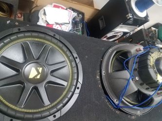 2 12s KICKER COMP DVC
