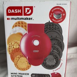 Dash Mini Waffle Maker NIB