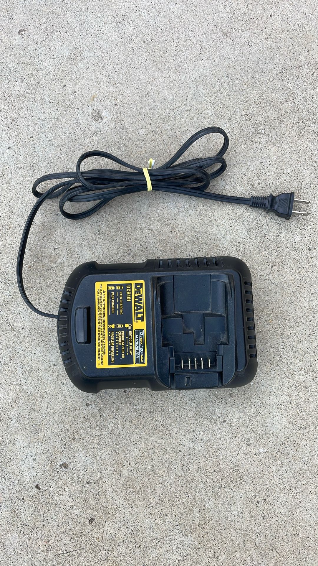 DeWalt Battery Charger