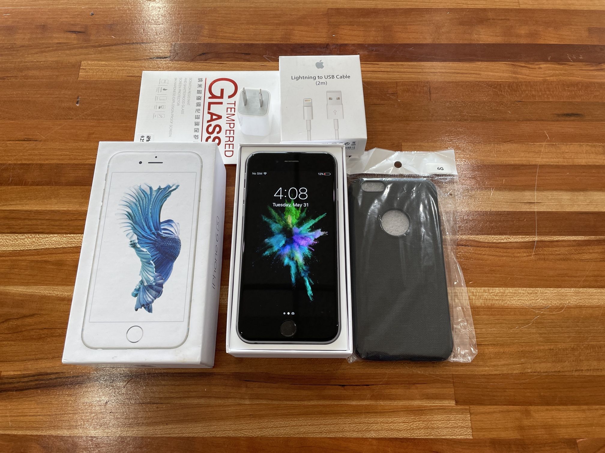 Apple iPhone 6S 128GB Unlocked IN BOX With Case + protector