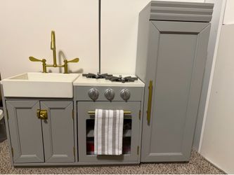 ⭐ Great Deal- POTTERY BARN KIDS CHELSEA ALL‑IN‑1 PLAY KITCHEN — GRAY