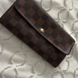 Authentic Damien Ebene LV