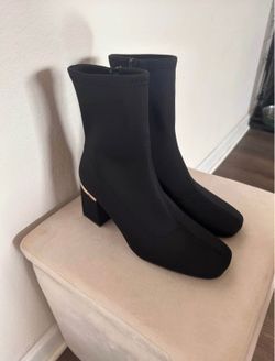 Boots size 8