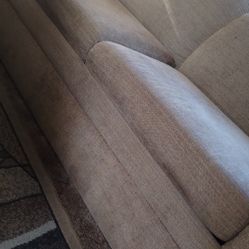 Couch W/Pull Out Bed