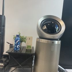 Display PM10 Air Purifier – Excellent Condition