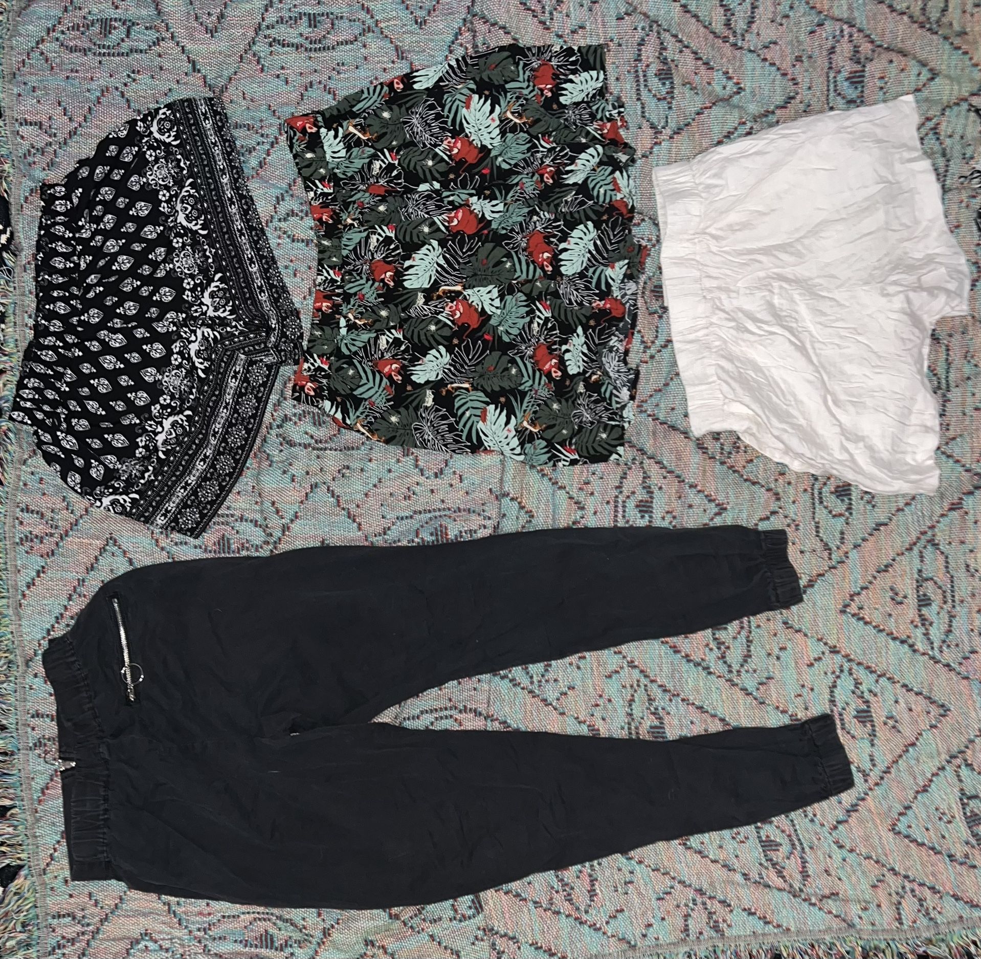 Women's Bottoms Bundle for Sale – 4 Stylish Pieces!