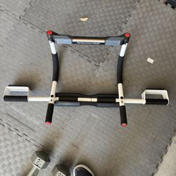 Pull Up Bar