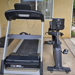 Spirit XT485ENT Treadmill