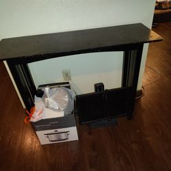 Black Entry Table & Computer Screen 
