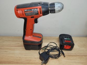 Black & Decker  12 V cordless drill/driver