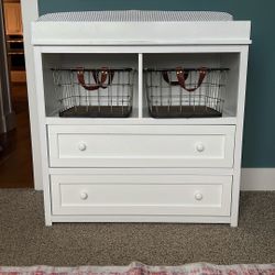 White baby changing table
