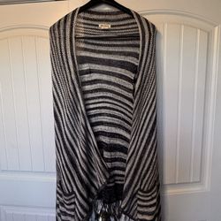 Billabong Sweater, Cardigan, Shawl Women’s Sz L Cotton/Rayon Black