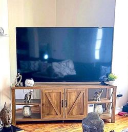 NEW/USED  INSIGNIA 65” SMART TV + STAND