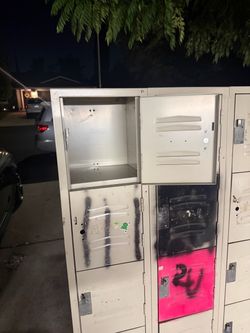 Lockers  15