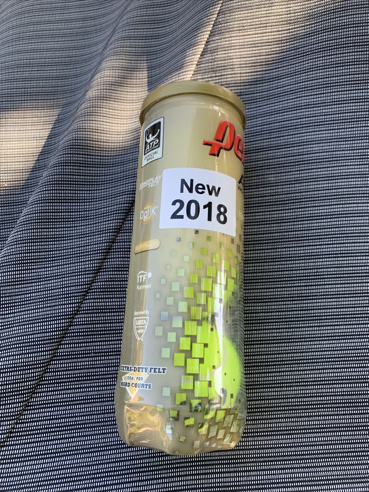 New Penn ATP World Tour premium tennis balls