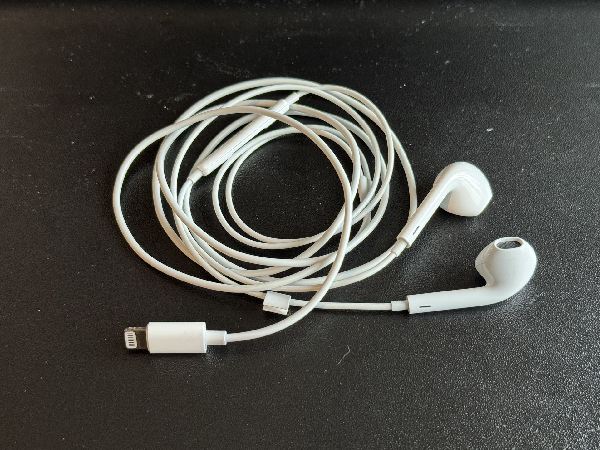 EarPods - Apple Headphones (Lightning Connector)