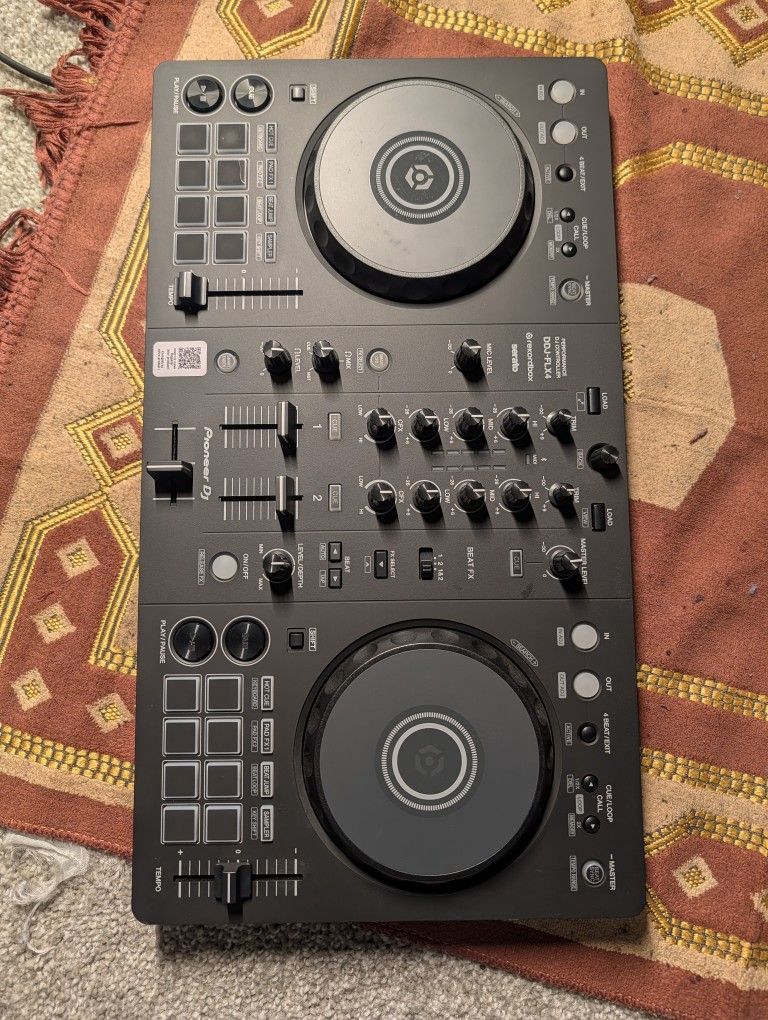 Pioneer DJ Flx 4