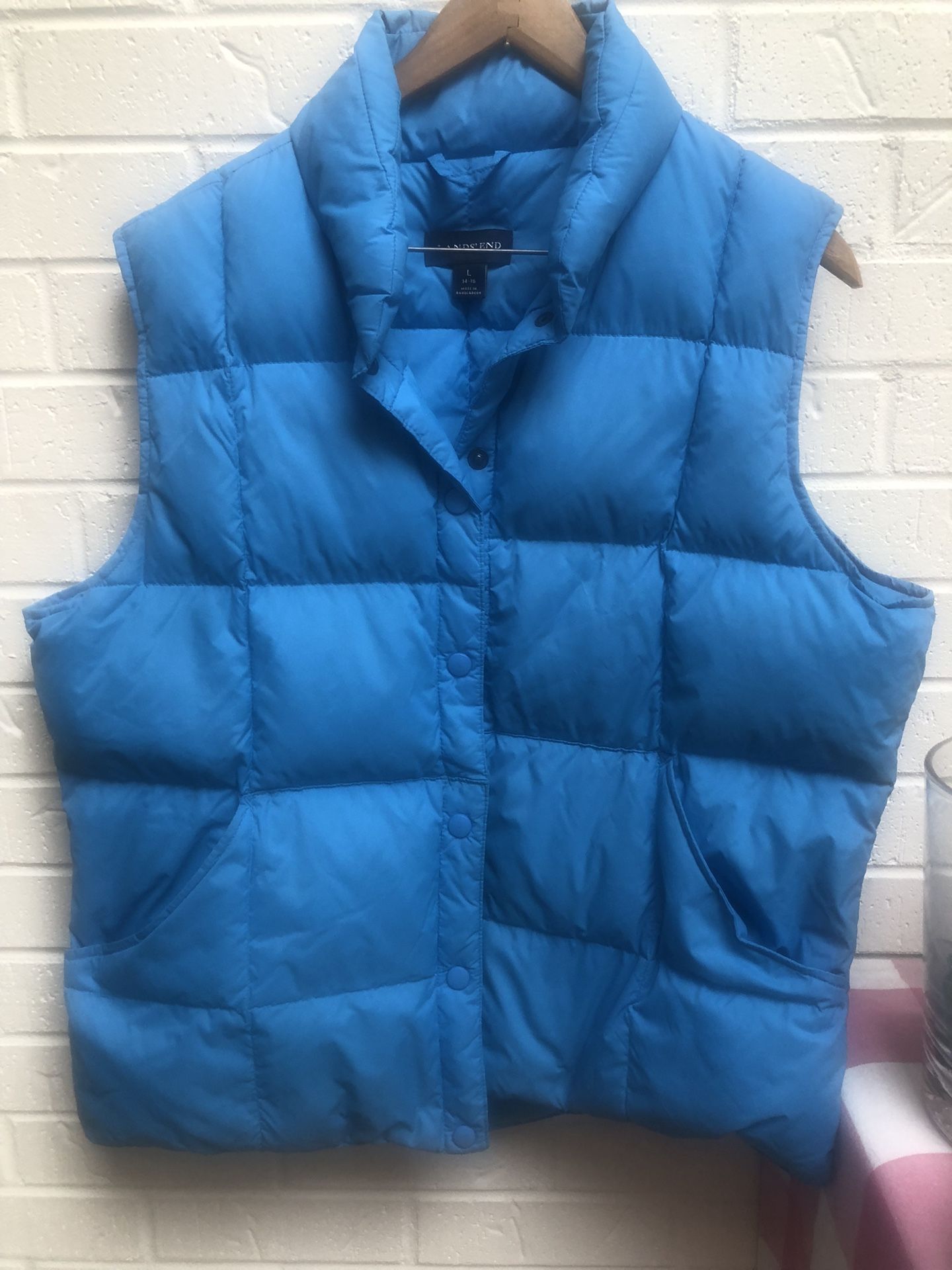 Lands End Women’s Preowned Light Blue Puffer Vest Size L