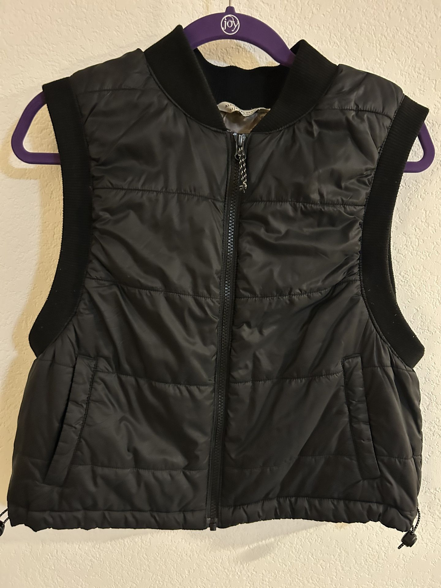Alpine Design Women’s Vest (size M)