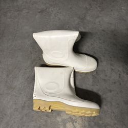 Oil-resistant PVC knee-high boots Size 12