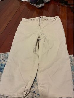 Women’s beige size 12, Gloria Vanderbilt Caprice