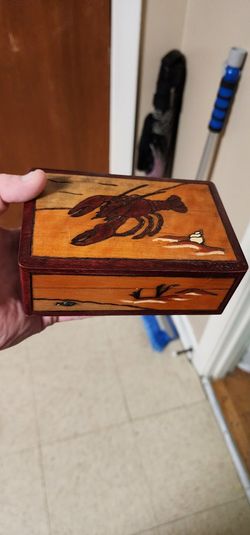 HANDMADE WOODEN BOX w/ LOBSTER, FISH and BEACH