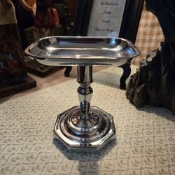 Weighted Chrome Soapdish On Pedestal 