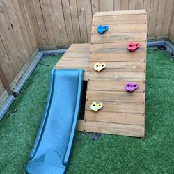 Avenlur Outdoor and Indoor Playground Playset