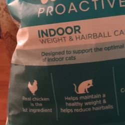 IAMS INDOOR HAIRBALL ADULT DRY CAT FOOD 