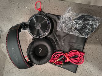 OneOdio headphones