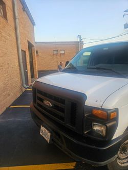 2012 Ford E-350