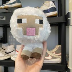 Minecraft White Baby Sheep Plush 6-inch Mojang 2014 Edition