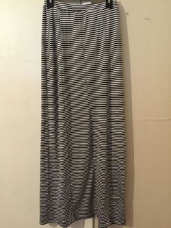 long black and white skirt