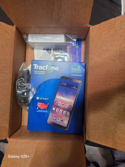LG Stylo 4 Tracfone Prepaid Smartphone