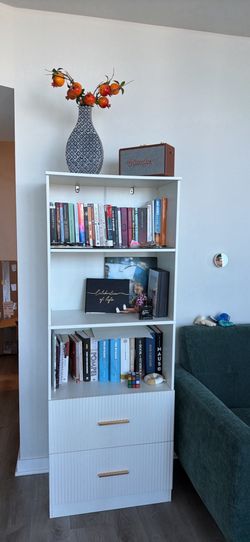 Bookshelf