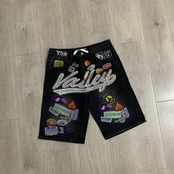 Valley  Shorts 🔥