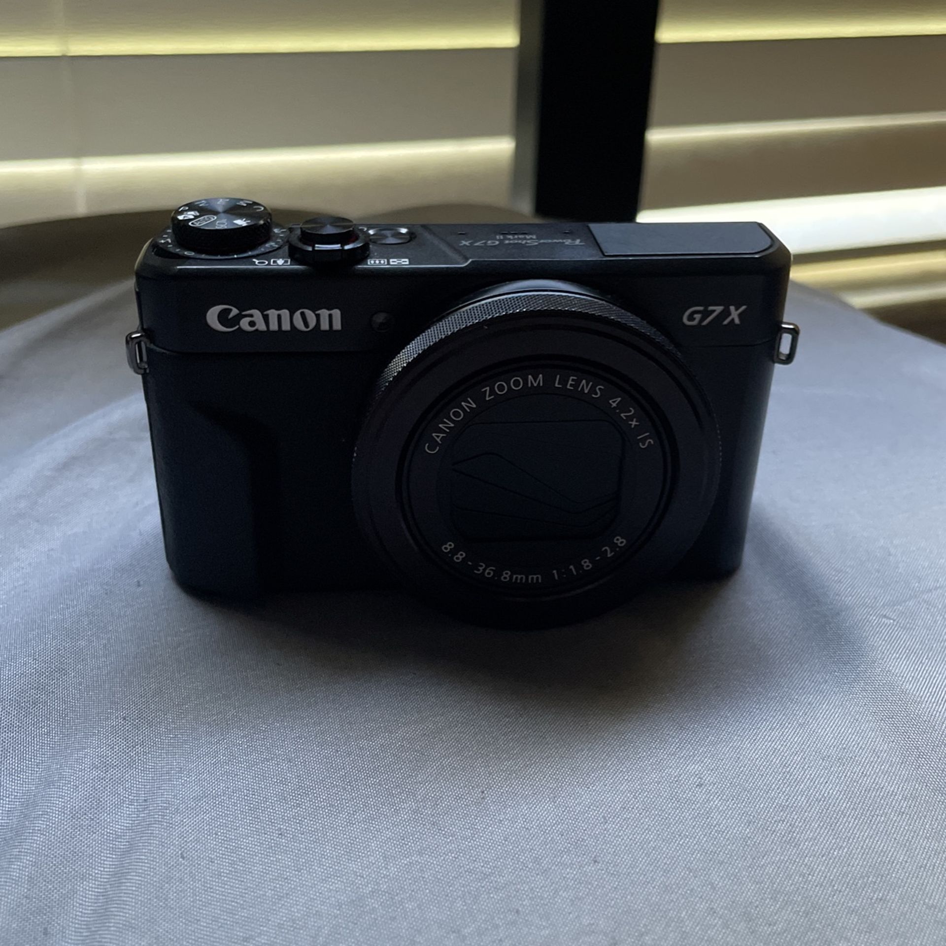 Canon Power shot G7x Mark II Black for Sale in Deltona, FL - OfferUp