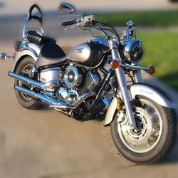 2004 Yamaha VSTAR 1100