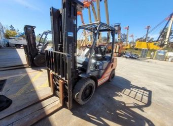 2017 Toyota 8FDU30 Diesel Warehouse Forklift