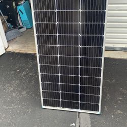 RV Renogy 100w Solar Panels