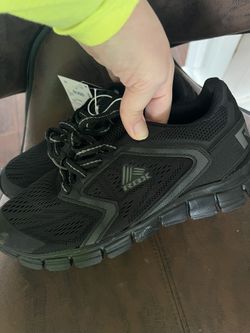 Boys Sneakers Sz 4.5