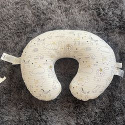 Boppy Newborn Pillow