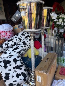 Wine bottle holders
